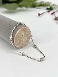 bacelet orné de boules l18 cm argent 925 millième (22 ct) 2,18g