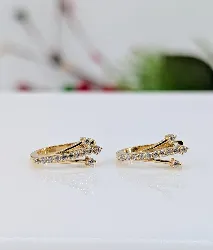 boucles d'oreilles créoles en or motif stylisé serti des oxydes or 750 millième (18 ct) 2,65g