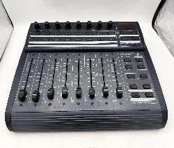 controleur midi behringer bcf2000