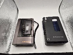 enregistreur/walkman cassette vintage sanyo trc 1550