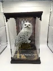figurine harry potter magical creatures hedwig