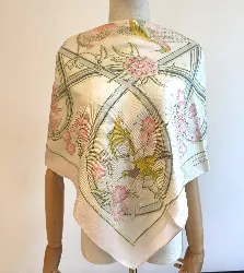 foulard / carré 90 hermès caraïbes en soie fond rose et blanc