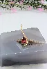 pendentif stylé orné d'une pierre rouge (probablement grenat) or 750 millième (18 ct) 1,86g