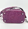 sac seau lancel ninon en cuir grainé violet surpiqûre rouge