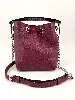 sac seau lancel ninon en cuir grainé violet surpiqûre rouge