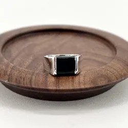 1083600 bague chevalière sertie de pierre onyx regtangulaire t68 argent 925 millième (22 ct) 4,99g