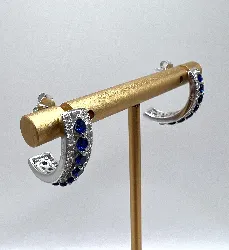 131223 boucles d'oreilles demi creoles pavé d'oxydes bleu et incoloré argent 925 millième (22 ct) 4,2g