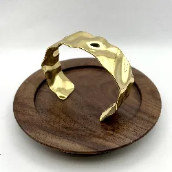 31222362 bracelet jonc ouvert vague maille multi lignes en acier doré larguer 2,1 cm