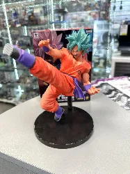 banpresto - figurine dbz - goku super sayan blue 19cm ou goku super saiyan god