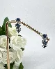 boucles d'oreilles créoles en argent 925 chacune sertie de 3 oxydes bleus entourés de petits oxydes blancs argent 925 millième (22