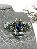 broche abeille en métal couleur bronze ornée des strass verts, bleus et violets