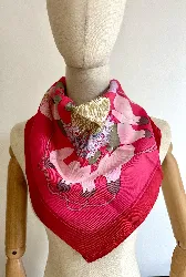 carré/ foulard flora graeca en soie rose