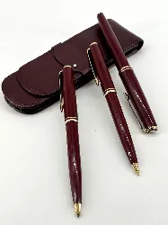 lot stylos montblanc classic avec etuis