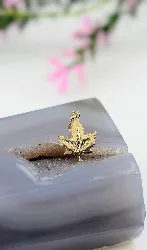 pendentif feuille érable montreal canada or 375 millième (9 ct) 1,22g