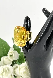 bague cocktail swarovski lucent taille octogonale en cristal jaune