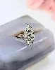 bague marquise pavée de diamants d'environ 0,85ct au total or 750 millième (18 ct) 4,26g