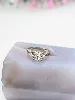 bague or blanc centrée d'une pastille pavée de 9 diamants d'environ 0,52ct or 750 millième (18 ct) 5,23g