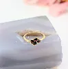 bague or ornée de quatre grenats  or 585 millième (14 ct) 2,17g