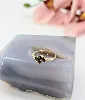 bague or ornée de quatre grenats  or 585 millième (14 ct) 2,17g