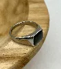 bgac bague chevalière avec onyx rectangulaire en acier t54