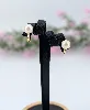 boucles d'oreilles clips chacune ornée d'une perle en or or 750 millième (18 ct) 4,65g