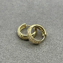 boucles d'oreilles créoles pavé d'oxydes