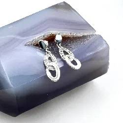 boucles d'oreilles en argent 2 anneaux ovales avec oxydes blancs argent 925 millième (22 ct) 2,35g