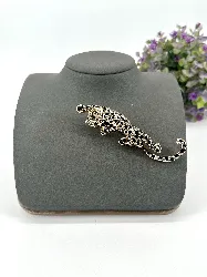 broche en forme d’léopard pavée d'oxydes en métal doré