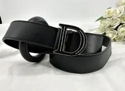 ceinture christian dior vintage en cuir noir avec boucle logo d argenté habillée de cuir, taille 85
