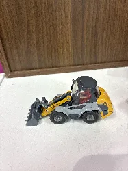 chargeuse sur pneus kramer 480 - siku 1:50 - n°3529