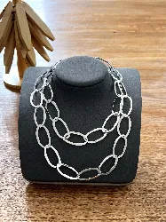 collier/sautoir à maillions ovales entrelacés  argent 925 millième (22 ct) 26,89g