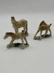 lot de 3 figurines chevaux en ceramique