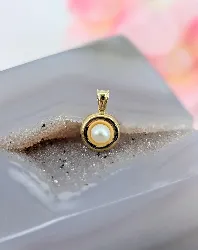 pendentif rond centré d'une perle de culture blanche or 750 millième (18 ct) 0,3g
