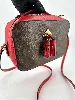 sac à main louis vuitton saintonge en toile monogram et cuir rouge avec bandoulière