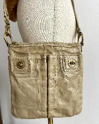 sac bandoulière marc by marc jacobs en cuir beige