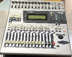 table de mixage yamaha o1v