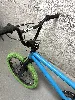 velo bmx bleu