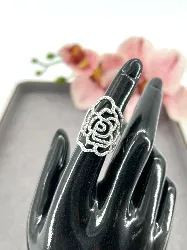 11307 bague camélia pavée d'oxydes argent 925 millième (22 ct) 4,4g