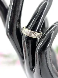 bague bandeau pavée 3 rangs de petits diamants or 750 millième (18 ct) 6,35g