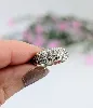 bague bombée en or blanc avec une pavage de petits diamants or 750 millième (18 ct) 2,77g