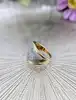 bague bombée large en 2 ors avec une pavage de petits diamants or 750 millième (18 ct) 5,98g