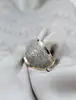 bague bombée large en 2 ors avec une pavage de petits diamants or 750 millième (18 ct) 5,98g