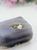 bague en 2 ors centrée d'une perle épaulée de petits diamants or 750 millième (18 ct) 4,61g