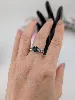 bague en or blanc sertie de 5 pierres de couleur bleue or 375 millième (9 ct) 2,08g