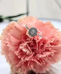 bague or blanc pavée de petits diamants or 375 millième (9 ct) 1,39g