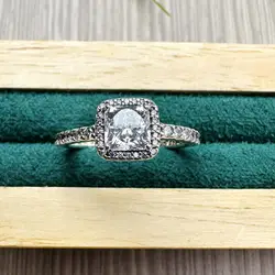 bague pandora halo carré scintillant  argent 925 millième (22 ct) 2,49g