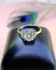 bague solitaire en platine et or centrée d'un diamant de 1,31ct avec certificat platine 900 millième (22 ct) 3,87g
