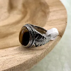 bgac bague chevalier avec pierre oeil de tigre ovale en acier