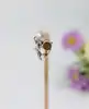 boucles d'oreilles clips en or blanc chacune sertie d'une perle de culture or 750 millième (18 ct) 4,45g