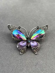 broche papillon pavé d'oxydes